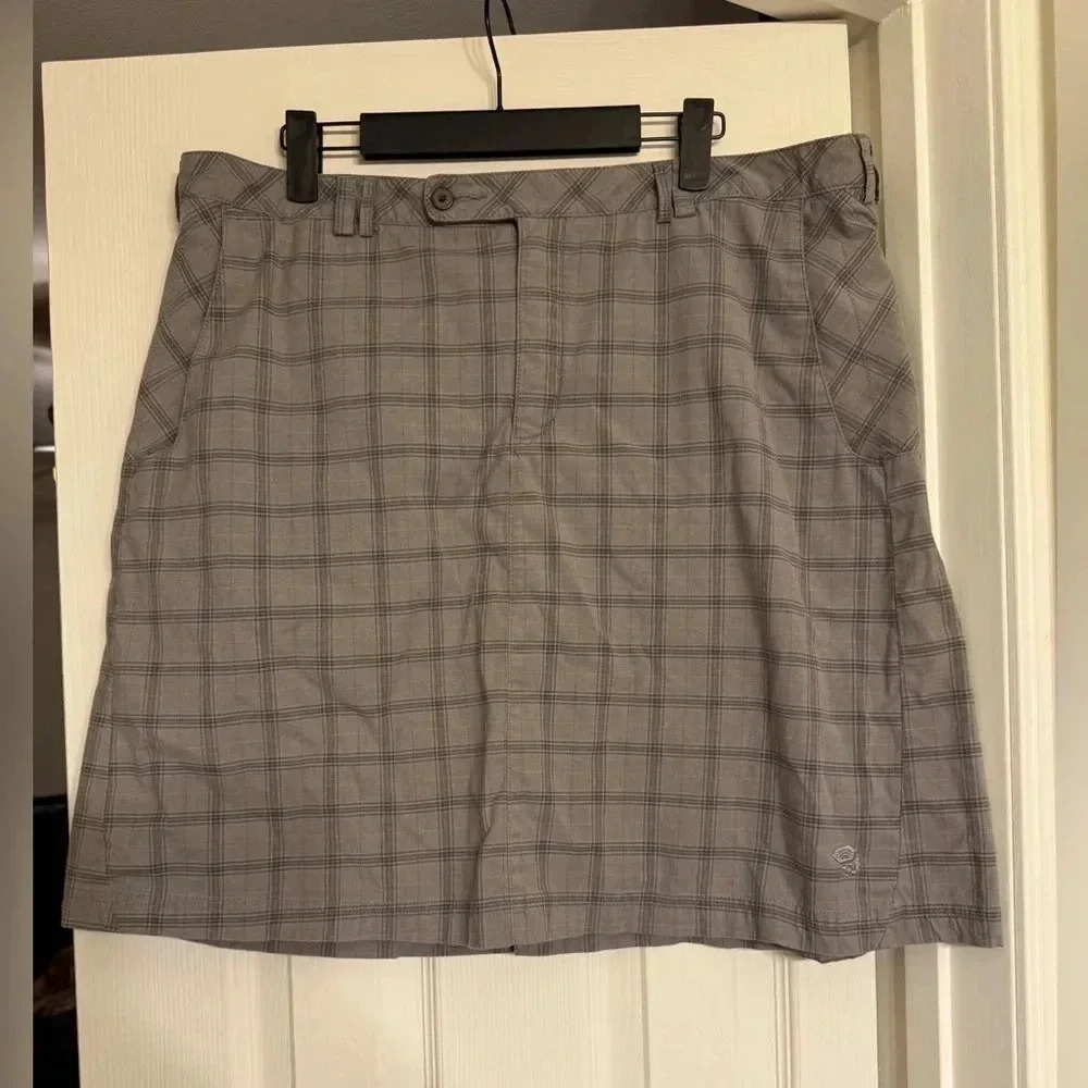 Mountain Hardware Hiking Skirt Size 14